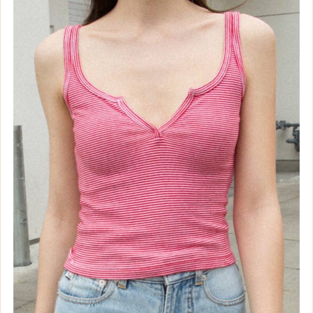 MAKE OFFERS Brandy Melville Gigi tank